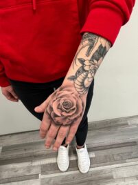 fi tattostudio wien umgebung tattoo tättowierer black and grey calligraphy small chicano fineline tattoos österreich niederösterreich brax braxtats