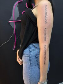 fi tattostudio wien umgebung tattoo tättowierer black and grey calligraphy small chicano fineline tattoos österreich niederösterreich brax braxtats